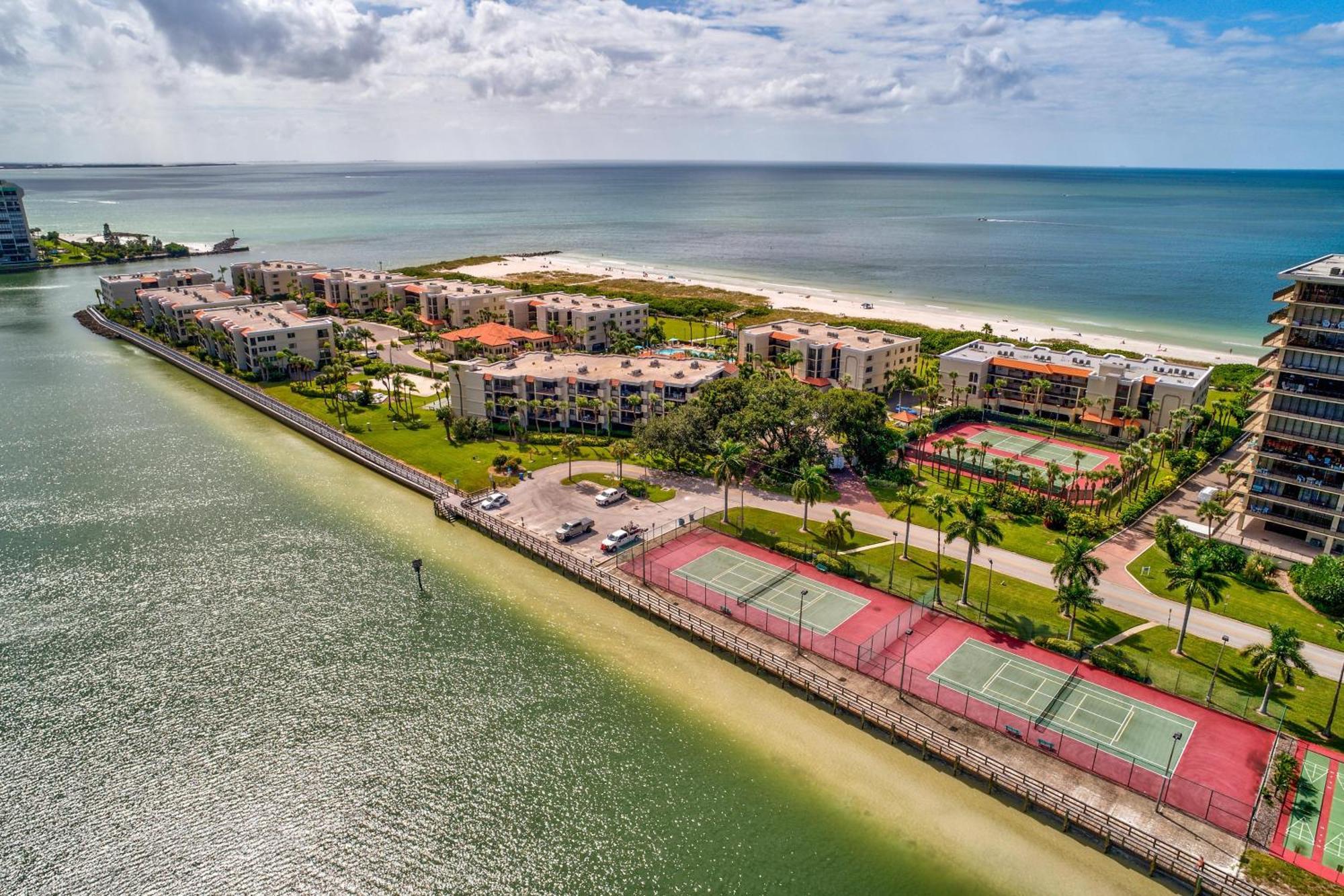 Land'S End 11-203 Beach Front - Premier St. Pete Beach Esterno foto