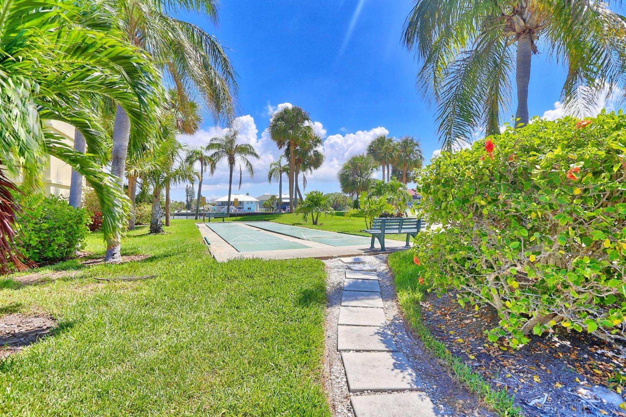 Land'S End 11-203 Beach Front - Premier St. Pete Beach Esterno foto
